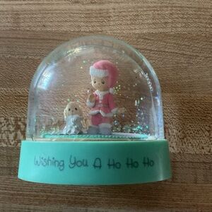 Precious Moments Christmas Snow Globe